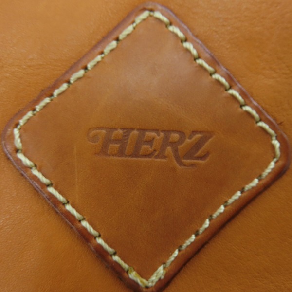 実際に弊社で買取させて頂いたHERZ/ヘルツ レザー口枠リュック/バックパックの画像 4枚目