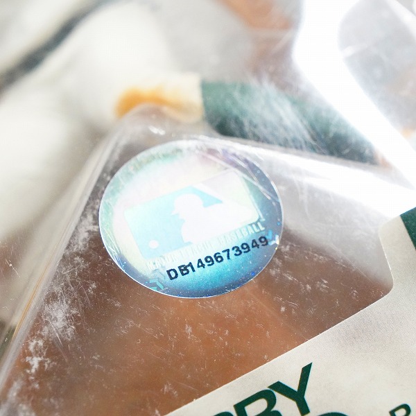 実際に弊社で買取させて頂いた【未開封】McFARLANE TOYS/マクファーレントイズ オークランド・アスレチックス #75 BARRY ZITO バリー・ジト フィギュア 白の画像 4枚目