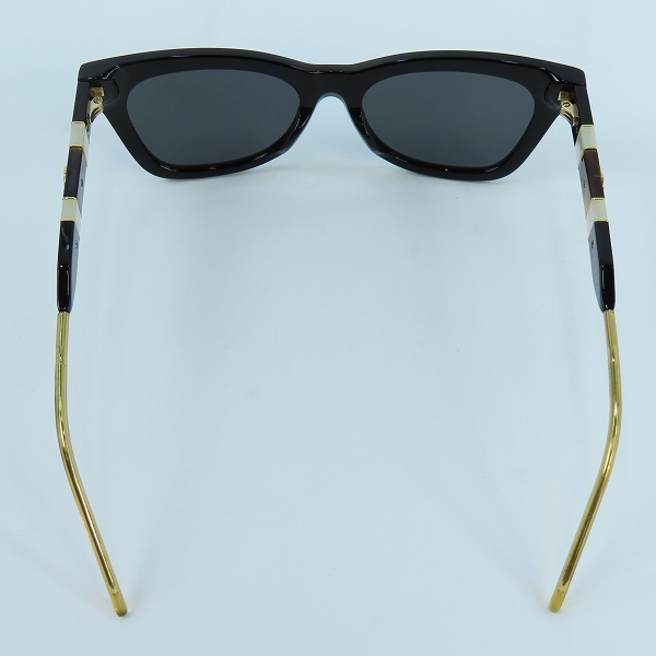 実際に弊社で買取させて頂いたGUCCI/グッチ インターロッキングG サングラス/アイウェア GG0598S 001の画像 2枚目