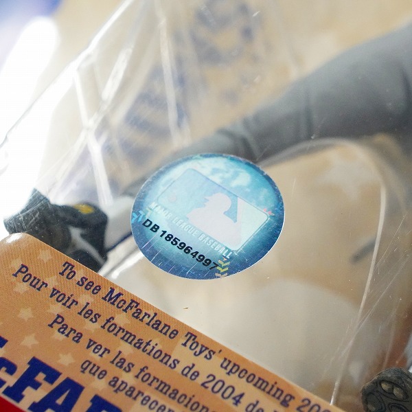 実際に弊社で買取させて頂いた【未開封】McFARLANE TOYS/マクファーレントイズ アトランタ・ブレーブス #29 JOHN SMOLTZ ジョン・スモルツ フィギュア グレーの画像 4枚目