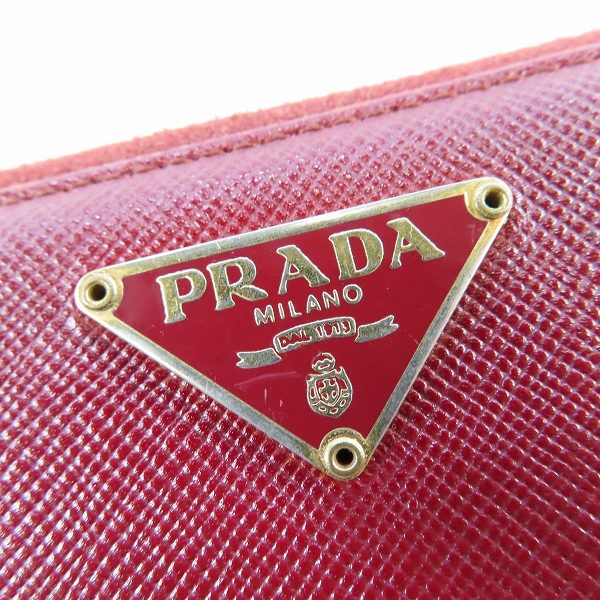 実際に弊社で買取させて頂いたPRADA/プラダ 三角ロゴプレート ラウンドジップ長財布 の画像 6枚目