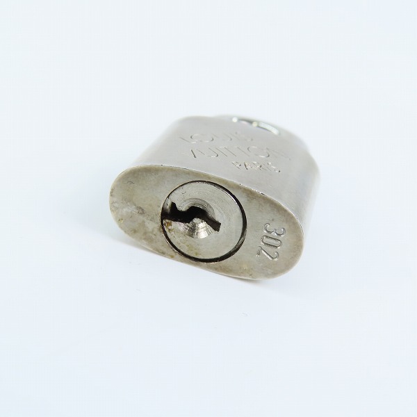 実際に弊社で買取させて頂いたLOUIS VUITTON/ルイヴィトン パドロック 南京錠の画像 4枚目