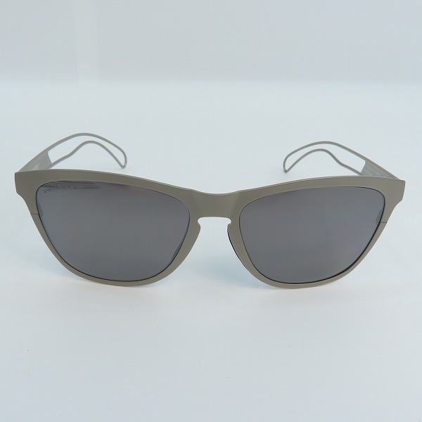 実際に弊社で買取させて頂いたOAKLEY/オークリー FROGSKINS TI/フロッグスキン チタニウム 偏光レンズ サングラス/アイウェア OO6044-0156