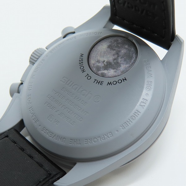 実際に弊社で買取させて頂いた【保証期間内】OMEGA × Swatch/オメガ×スウォッチ MoonSwatch Mission to the Moon SO33M100の画像 3枚目