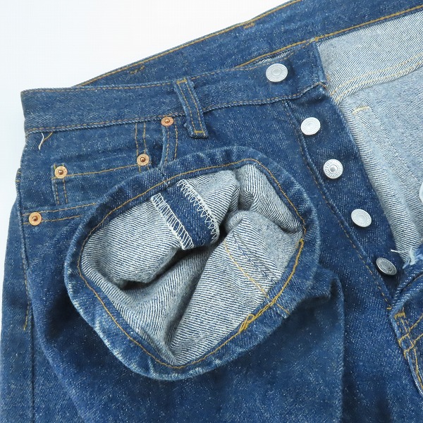 実際に弊社で買取させて頂いたLevi's/リーバイス 501xx  USA製 刻印520 ボタンフライ デニムパンツ /W31 L31の画像 2枚目