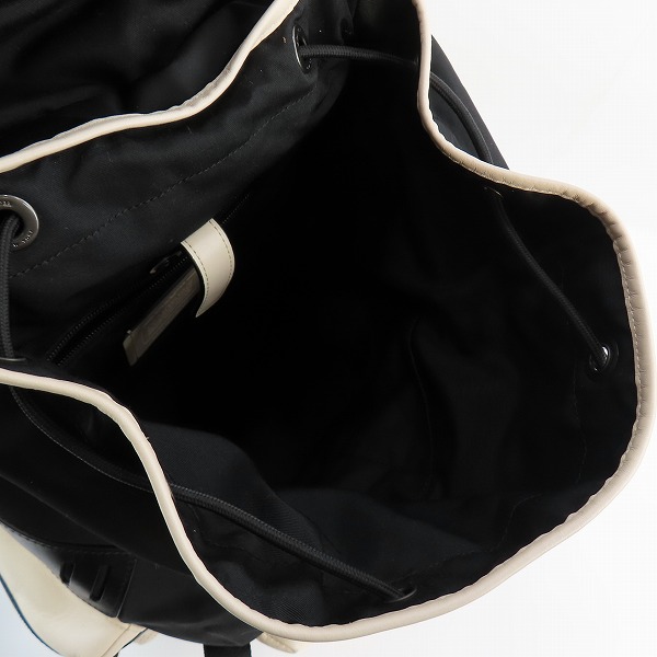 実際に弊社で買取させて頂いたCOACH/コーチ パンチングレザー バックパック/リュックサック A1761-F57477の画像 4枚目