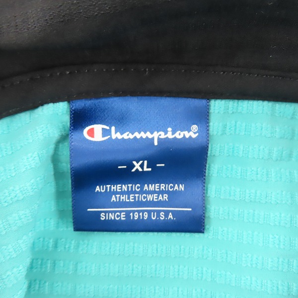 実際に弊社で買取させて頂いた【未使用】Champion/チャンピオン ウィンドブレーカー ジップジャケット エメラルド C3-SSC11/XLの画像 2枚目