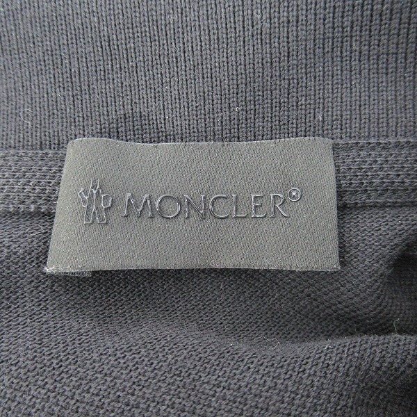 実際に弊社で買取させて頂いた【JPタグ】MONCLER/モンクレール バックロゴ ポロシャツ ブラック J20918A00012 899UR/Mの画像 2枚目