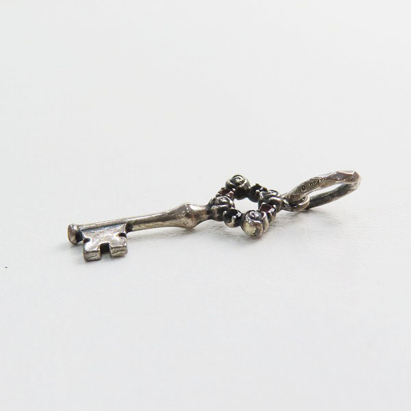 実際に弊社で買取させて頂いた【ギャラ付き】KONRON/コンロン アリスインワンダーランド キーチャーム ペンダントトップの画像 3枚目