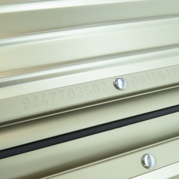 実際に弊社で買取させて頂いたRIMOWA/リモワ トパーズ チタニウム 4輪 キャリーケース/スーツケース 924.77/98Lの画像 6枚目