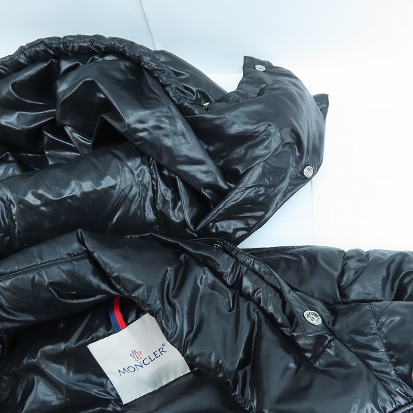 実際に弊社で買取させて頂いた【JPタグ】MONCLER/モンクレール Corydale/コリーデル ダウンジャケット ブラック H20911A00101 68950/1の画像 5枚目