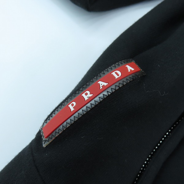 実際に弊社で買取させて頂いた【JPタグ】PRADA/プラダ サイドラインジップパーカー 138468 R142 1P2/Sの画像 9枚目
