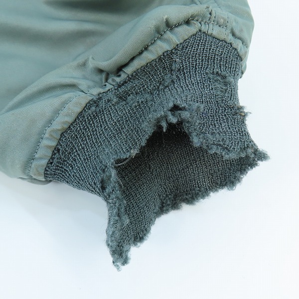 実際に弊社で買取させて頂いた【ジャンク/ノーブランド扱い】ヴィンテージ/ビンテージ/初期型2ndタイプCROWNジップ MA-1ジャケット の画像 7枚目