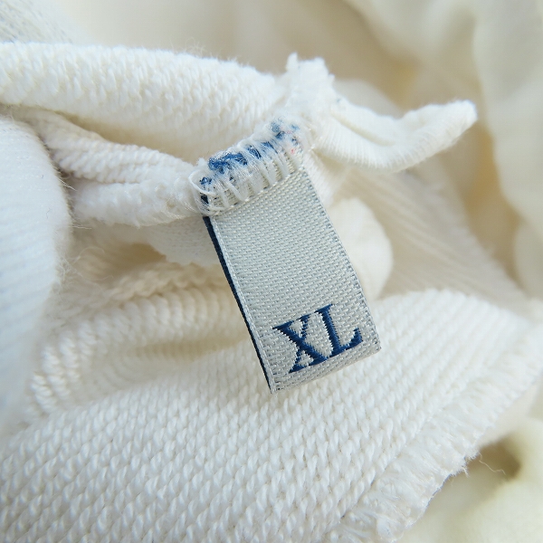 実際に弊社で買取させて頂いた【JPタグ】MONCLER/モンクレール MAGLIA プルオーバーパーカー ホワイト F20918G74610/XLの画像 3枚目