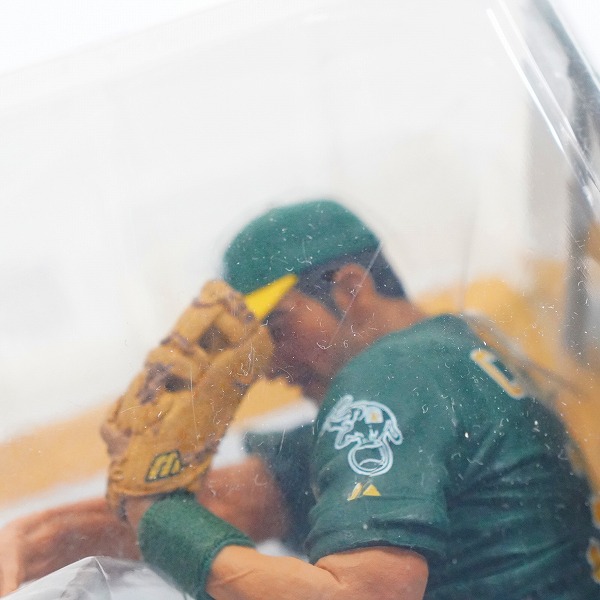 実際に弊社で買取させて頂いた【未開封】McFARLANE TOYS/マクファーレントイズ オークランド・アスレチックス #3 ERIC CHAVEZ エリック・チャベス フィギュアの画像 2枚目