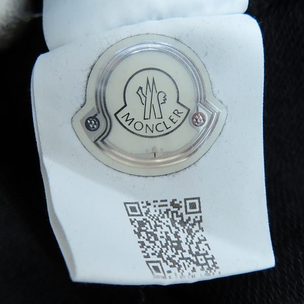 実際に弊社で買取させて頂いた【JPタグ】MONCLER/モンクレール MAGLIA プルオーバーパーカー E10918039800 Lの画像 5枚目