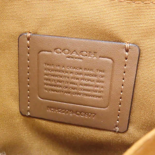 実際に弊社で買取させて頂いたCOACH/コーチ シグネチャー ロゴ 総柄 トートバッグ/CG977の画像 6枚目