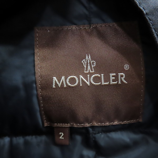 実際に弊社で買取させて頂いたMONCLER/モンクレール ダウンジャケット 42387-90-69755/2の画像 2枚目