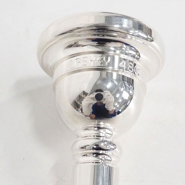 実際に弊社で買取させて頂いたLASKEY/ラスキー 48C トロンボーン用 マウスピース シルバーの画像 1枚目
