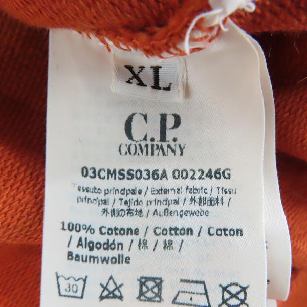 実際に弊社で買取させて頂いたC.P. COMPANY/C.P. カンパニー Arm Lens Crew Sweat/クルーネックスウェット オレンジ 03CMSS036A/XLの画像 4枚目