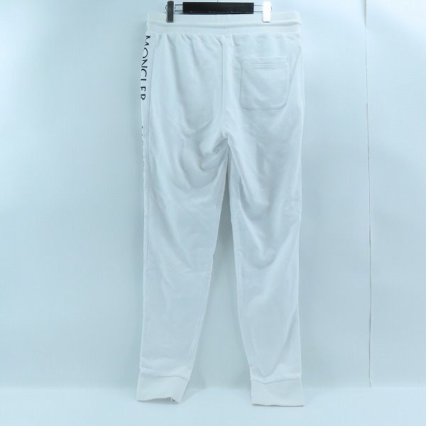 実際に弊社で買取させて頂いた【JPタグ】MONCLER/モンクレール PANTALONE サイドロゴ スウェットパンツ ホワイト F10918H71260 L の画像 1枚目