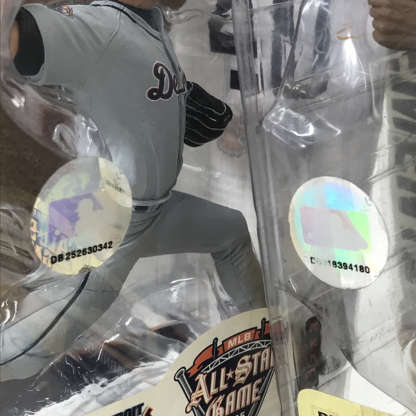 実際に弊社で買取させて頂いた【未開封】McFARLANE TOYS/マクファーレントイズ ROBERTO CLEMENTE/TROY PERCIVAL フィギュア 2点セットの画像 6枚目