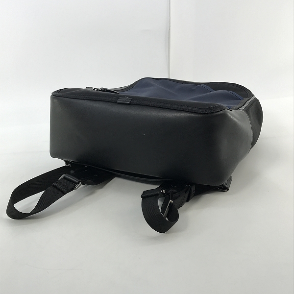 実際に弊社で買取させて頂いたTUMI/トゥミ HARRISON WILLIAM BACKPACK/ハリソンウィリアムバックパック 6602010MDNVYの画像 2枚目