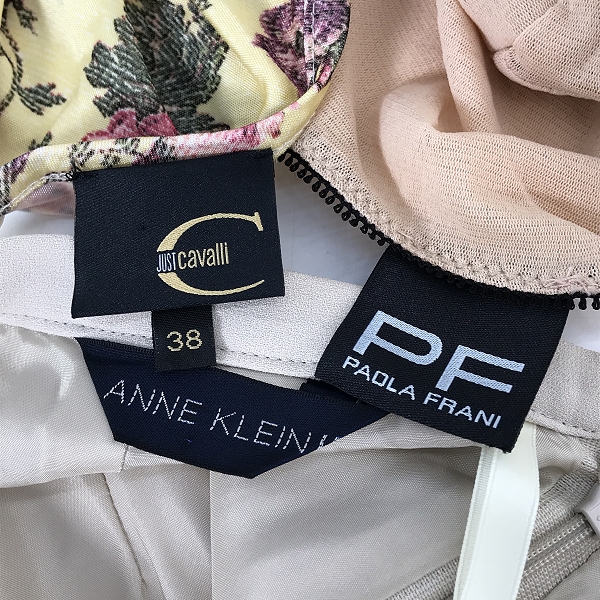 実際に弊社で買取させて頂いた【おまとめ】Just cavalli/ジャストカヴァリ PAOLA FRANI/パオラフラーニ Anne Klein/アンクライン スカート/ワンピース 等の画像 2枚目