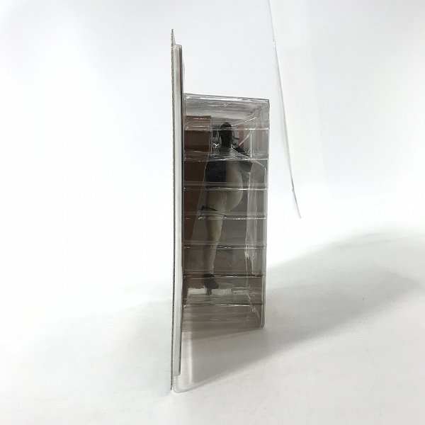 実際に弊社で買取させて頂いた【未開封】McFARLANE TOYS/マクファーレントイズ サンディエゴ・パドレス #51 Trevor HOFFMAN フィギュアの画像 3枚目