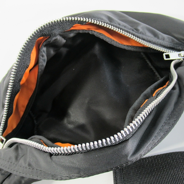 実際に弊社で買取させて頂いた(2)POTER/ポーター タンカー ボディ/ウエストバッグの画像 6枚目