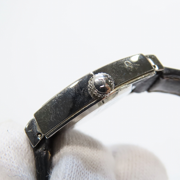 実際に弊社で買取させて頂いたHAMILTON/ハミルトン ベンチュラ ステンレススチール クォーツ 腕時計/ウォッチ H242111の画像 8枚目