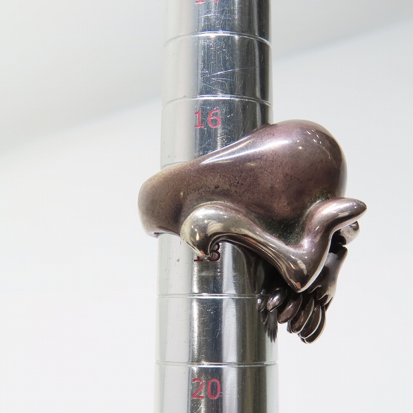 実際に弊社で買取させて頂いたTHIRTEEN DESIGNS/サーティーンデザインズ ホラースカルリング 17-18号の画像 8枚目