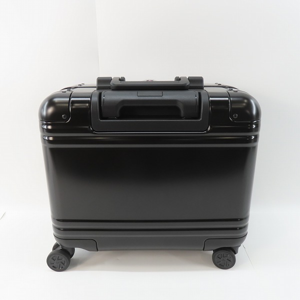 実際に弊社で買取させて頂いたZERO HALLIBURTON/ゼロハリバートン Classic Aluminum 3.0 機内持ち込みキャリーケース  944010001の画像 1枚目