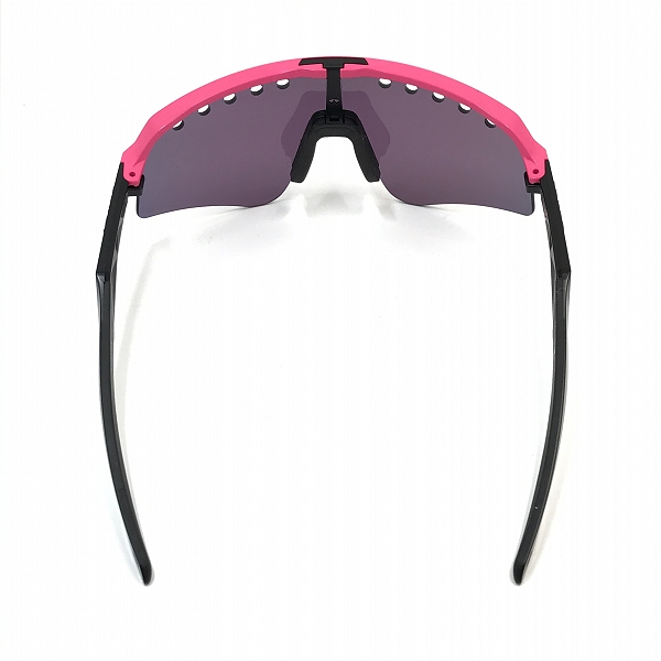 実際に弊社で買取させて頂いたOAKLEY/オークリー SUTRO LITE SWEEP/ スートロ ライトスウィーブ OO9465-0739 の画像 2枚目