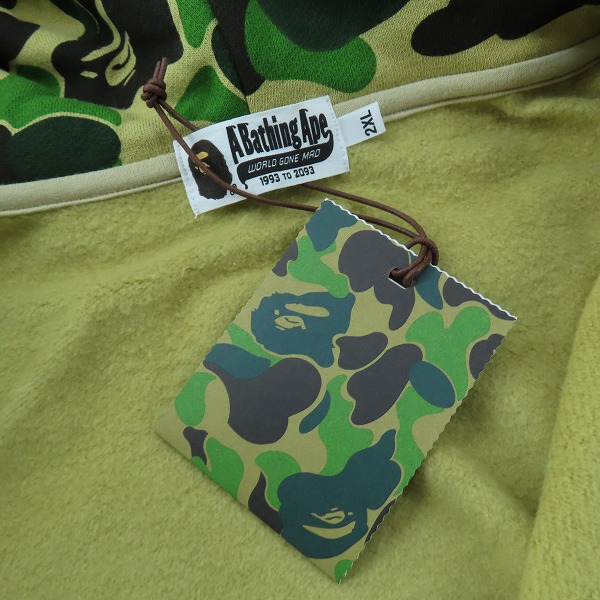 実際に弊社で買取させて頂いた【未使用】A BATHING APE/アベイシングエイプ GIANT ABC CAMO FULL ZIP HOODIE サルカモ柄 ジップパーカー 1G70115019/2XLの画像 7枚目
