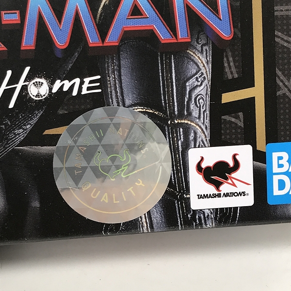 実際に弊社で買取させて頂いた【未開封】バンダイ S.H.Figuarts スパイダーマン ブラック＆ゴールドスーツ/セガ LPM デッドプール フィギュア 2点セットの画像 4枚目