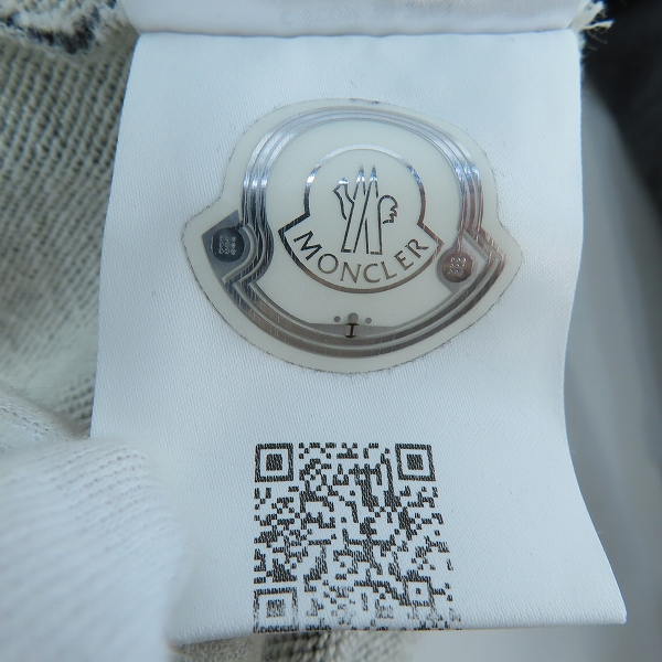 実際に弊社で買取させて頂いた【JPタグ】MONCLER/モンクレール MAGLIA プルオーバーパーカー グレー F20918G74610/XLの画像 5枚目