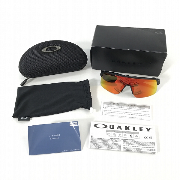実際に弊社で買取させて頂いたOAKLEY/オークリー スートロライト サングラス Sutro Lite OO9463A-1039の画像 9枚目