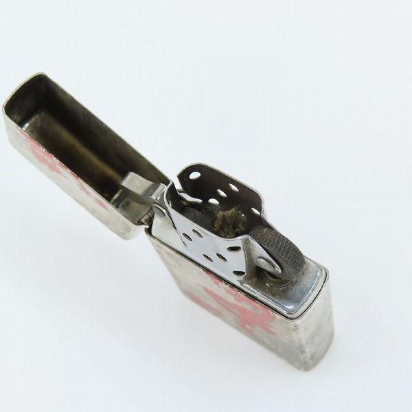実際に弊社で買取させて頂いたZIPPO/ジッポー ORIENTAL/オリエンタル ドラゴン 1997年製の画像 4枚目