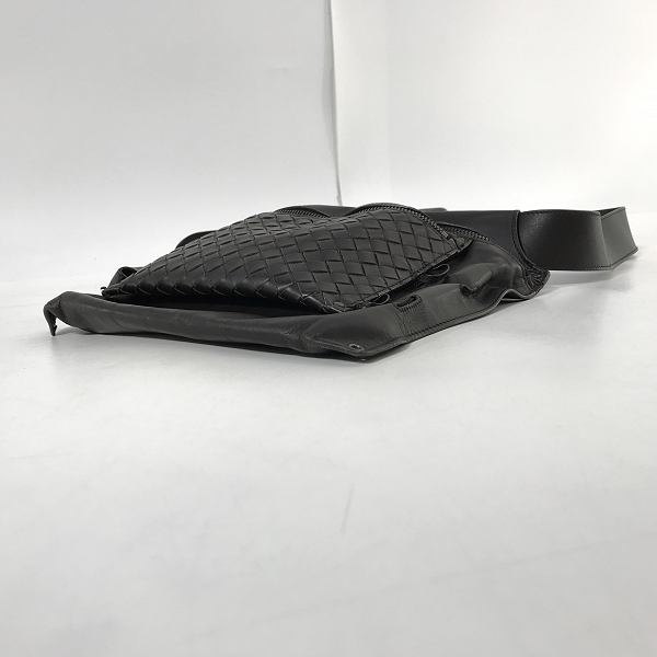 実際に弊社で買取させて頂いたBOTTEGA VENETA/ボッテガヴェネタ イントレチャート ボディバッグ/ウエストバッグ ブラウン 121604 V4651の画像 2枚目