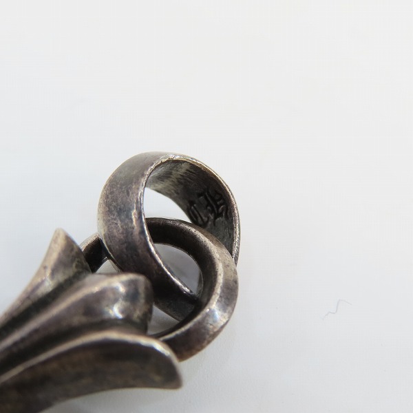 実際に弊社で買取させて頂いたCHROME HEARTS/クロムハーツ CH CRS SML W/BALE スモールCHクロス ペンダントw/プレーンベイルの画像 4枚目