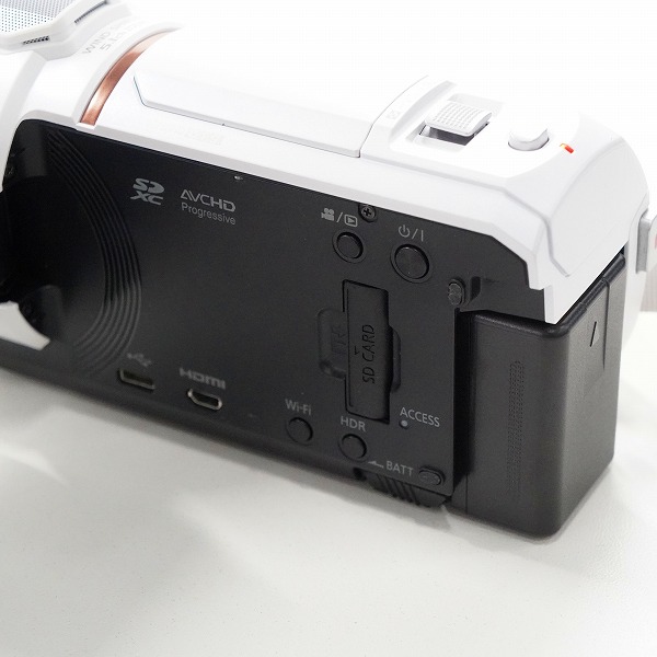 実際に弊社で買取させて頂いたPanasonic/パナソニック HC-VX1M デジタル 4K ビデオカメラ ホワイト 2018年製 簡易動作確認済みの画像 6枚目