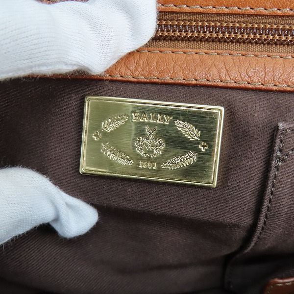 実際に弊社で買取させて頂いたBALLY/バリー 編み込み レザー ハンドバッグ/ボストンバッグ キャメル系の画像 4枚目