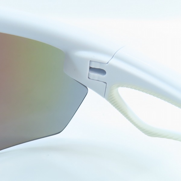 実際に弊社で買取させて頂いたOAKLEY/オークリー SPHAERA/スファエラ 偏光レンズ サングラス/アイウェア OO9403-0236の画像 4枚目