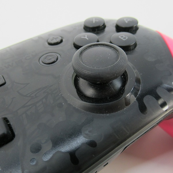 実際に弊社で買取させて頂いた任天堂 Nintendo Switch/ニンテンドー スイッチ Proコントローラー/プロコン スプラトゥーン2/スプラ2 エディションの画像 5枚目