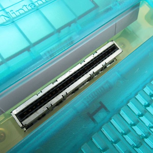 実際に弊社で買取させて頂いた任天堂 Nintendo64/ニンテンドー64 本体 NUS-001 クリアブルー【簡易動作確認済】 の画像 7枚目