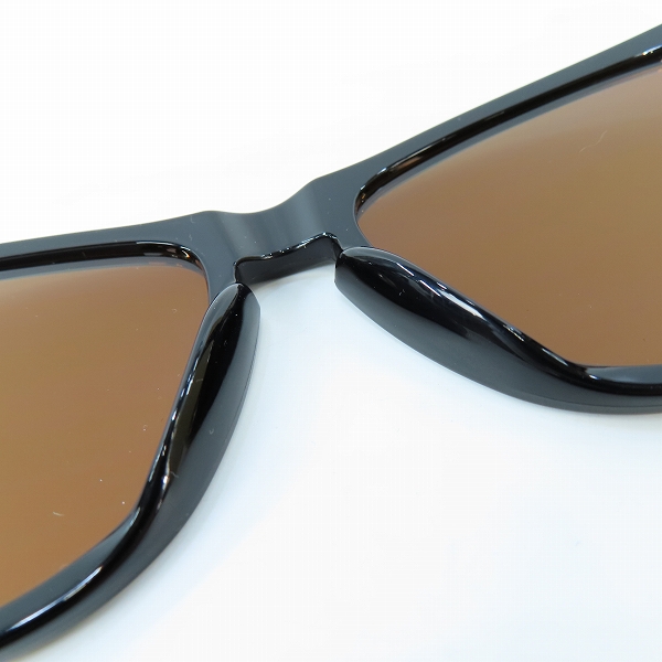 実際に弊社で買取させて頂いたOAKLEY オークリー サングラス Frogskins フロッグスキン OO9013  24-325の画像 5枚目