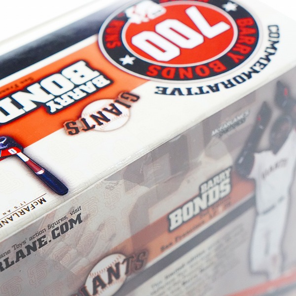 実際に弊社で買取させて頂いた(2)【未開封】McFARLANE TOYS/マクファーレントイズ ジャイアンツ BARRY BONDS 700号ホームラン記念 フィギュアの画像 4枚目