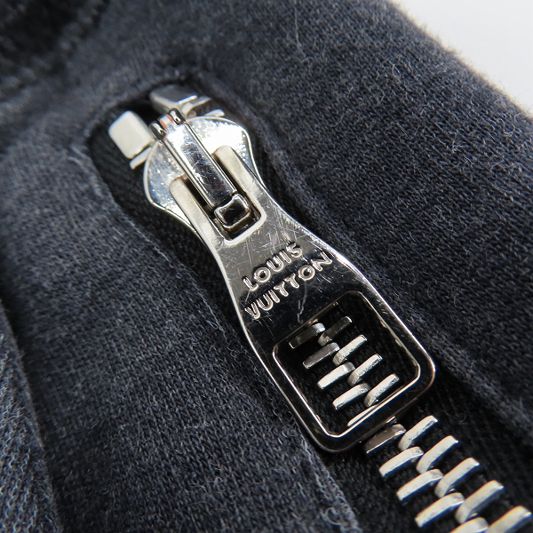 実際に弊社で買取させて頂いたLOUIS VUITTON/ルイヴィトン スウェット パンツ RM171Q JUJ HAY43W /XLの画像 5枚目