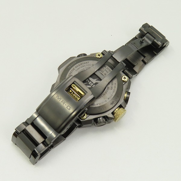 実際に弊社で買取させて頂いたG-SHOCK/Gショック MR-G SERIES 赤備え タフソーラー 腕時計 MRG-B2000B-1A4JRの画像 4枚目